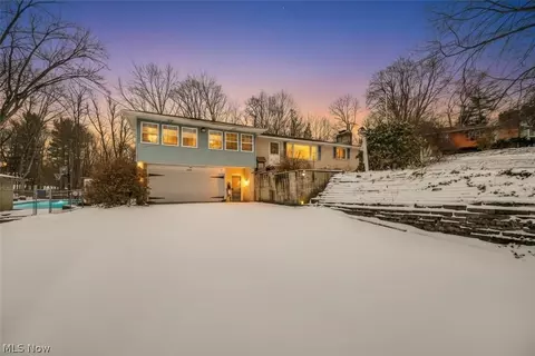 13458 Theeland Ave NW, Uniontown, OH 44685