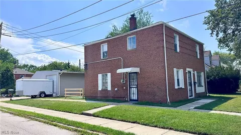 21000 Crystal Ave, Euclid, OH 44123