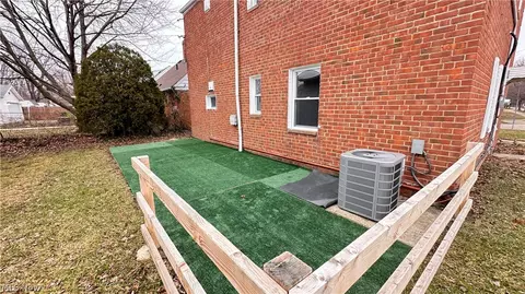 Exterior - 21000 Crystal Ave, Euclid, OH 44123 photo 3 of 3