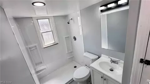 Bath - 21000 Crystal Ave, Euclid, OH 44123 photo 2 of 4