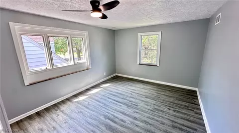 Bedroom - 21000 Crystal Ave, Euclid, OH 44123 photo 4 of 4