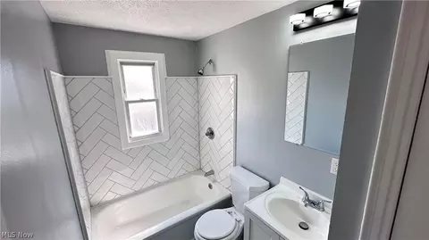 Bath - 21000 Crystal Ave, Euclid, OH 44123 photo 3 of 4