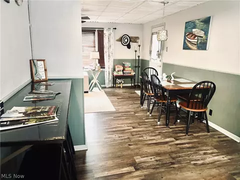 136 Minnesota Ave, Ashtabula, OH 44004 photo 11