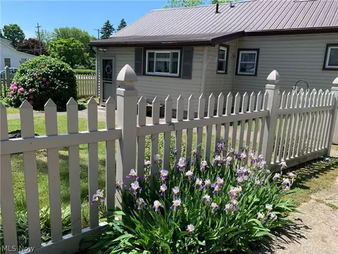 136 Minnesota Ave, Ashtabula, OH 44004 photo 7
