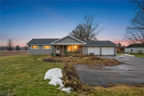 7182 State Route 45, North Bloomfield, OH 44450
