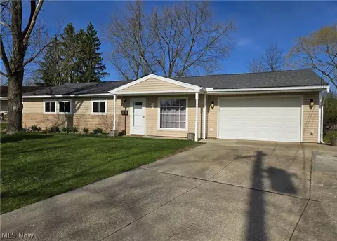 6279 Tonbridge Ct, Bedford Heights, OH 44146