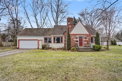2870 Hastings Rd, Silver Lake, OH 44224