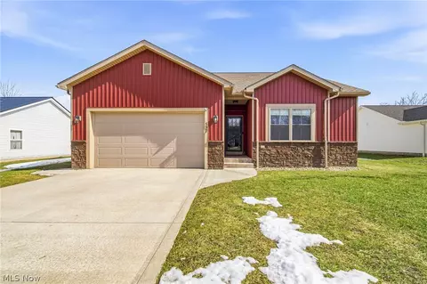 537 Rome Rock Creek Rd, Roaming Shores, OH 44084