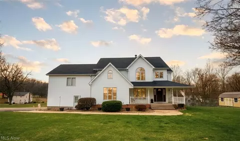 9332 Howland Springs Rd SE, Warren, OH 44484