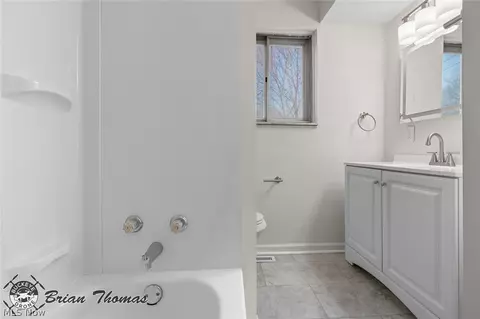 804 Carpenter St, Akron, OH 44310 photo 17
