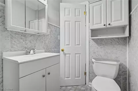 144 Roosevelt Ave, Elyria, OH 44035 photo 16