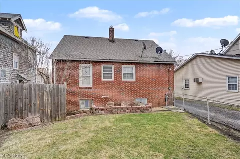 144 Roosevelt Ave, Elyria, OH 44035 photo 24
