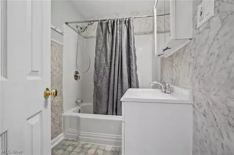 144 Roosevelt Ave, Elyria, OH 44035 photo 15