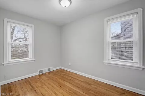 144 Roosevelt Ave, Elyria, OH 44035 photo 11