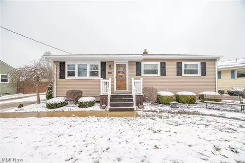 1503 Gypsy Ln, Niles, OH 44446