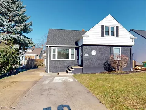 28507 Lakeshore Blvd, Willowick, OH 44095