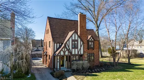 3616 Sutherland Rd, Shaker Heights, OH 44122