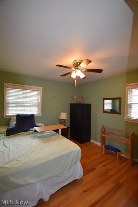 Bedroom - 888 Edenridge Dr, Boardman, OH 44512 photo 3 of 3