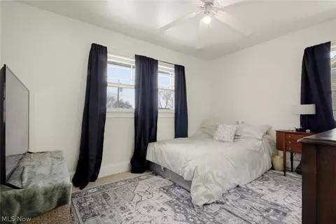 Bedroom - 32 Como St, Struthers, OH 44471 photo 2 of 2