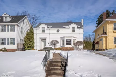 321 19th St NW, Canton, OH 44709