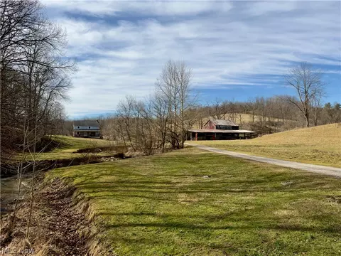 17377 Murphy Rd, Amesville, OH 45711