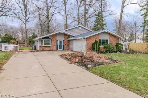 7109 W Jefferson Dr, Mentor, OH 44060