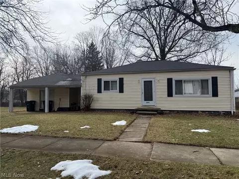 1296 Harmon Ave, Akron, OH 44307
