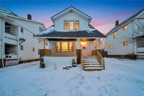 4225 W 50th St, Cleveland, OH 44144