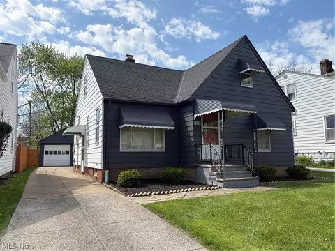 Exterior - 5116 Erwin St, Maple Heights, OH 44137 photo 4 of 4
