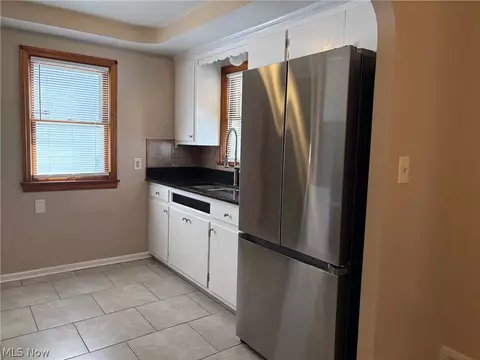Kitchen - 5116 Erwin St, Maple Heights, OH 44137 photo 3 of 3