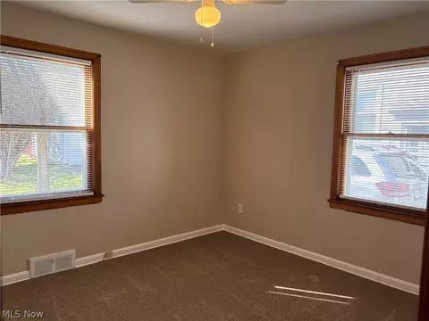 Bedroom - 5116 Erwin St, Maple Heights, OH 44137 photo 2 of 3