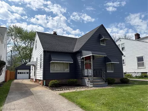 5116 Erwin St, Maple Heights, OH 44137