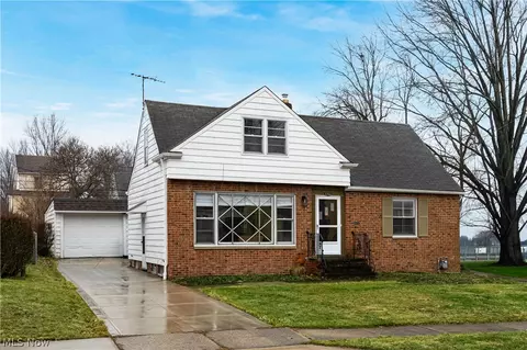 3752 Wallingford Rd, South Euclid, OH 44121