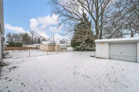 Exterior - 515 E 250th St, Euclid, OH 44132 photo 6 of 6