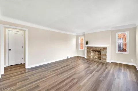 350 E 273rd St, Euclid, OH 44132 photo 3
