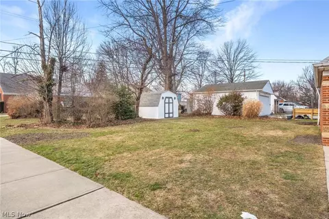 350 E 273rd St, Euclid, OH 44132 photo 32