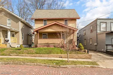 1091 Collinwood Ave, Akron, OH 44310