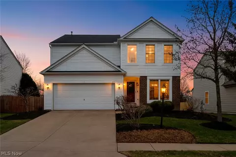 5312 Bringham Dr, Brunswick Hills, OH 44212