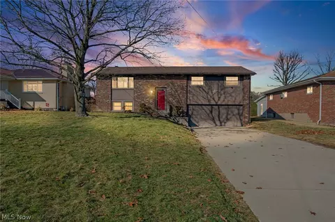 216 Beechwood Blvd, Wintersville, OH 43953