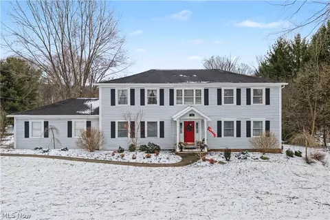 55 Coal Run Rd, Marietta, OH 45750