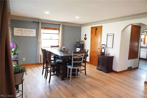 4400 Dunton Rd, Lorain, OH 44055 photo 4