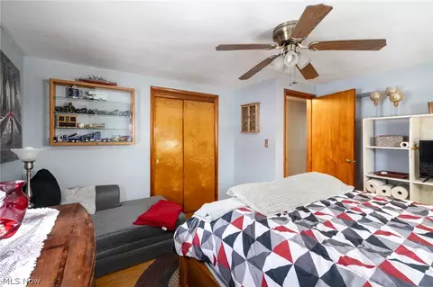 Bedroom - 6445 Lake Ave, Elyria, OH 44035 photo 2 of 3