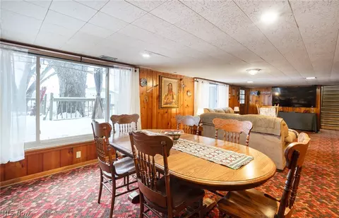 Dining - 6445 Lake Ave, Elyria, OH 44035 photo 2 of 2