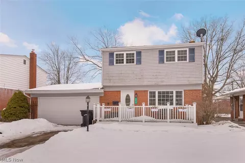837 Jamestown Ave, Elyria, OH 44035