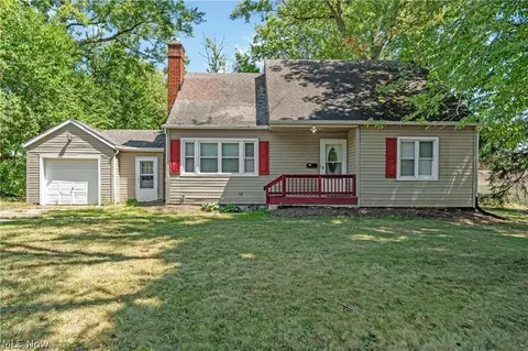 1255 Dover Ave, Akron, OH 44320