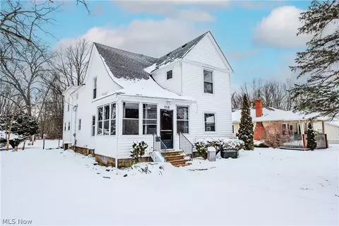 258 N Pleasant St, Oberlin, OH 44074
