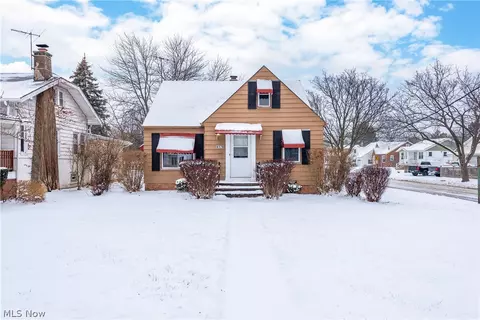 4178 W 210th St, Fairview Park, OH 44126