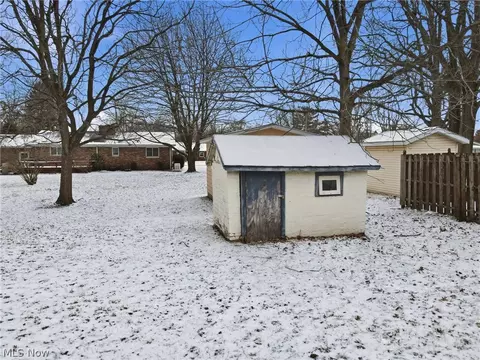 1031 Thayer Ave, Ashtabula, OH 44004 photo 18