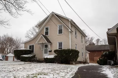 173 Poland Ave, Struthers, OH 44471 photo 2
