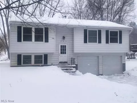 994 Erin Dr, Kent, OH 44240